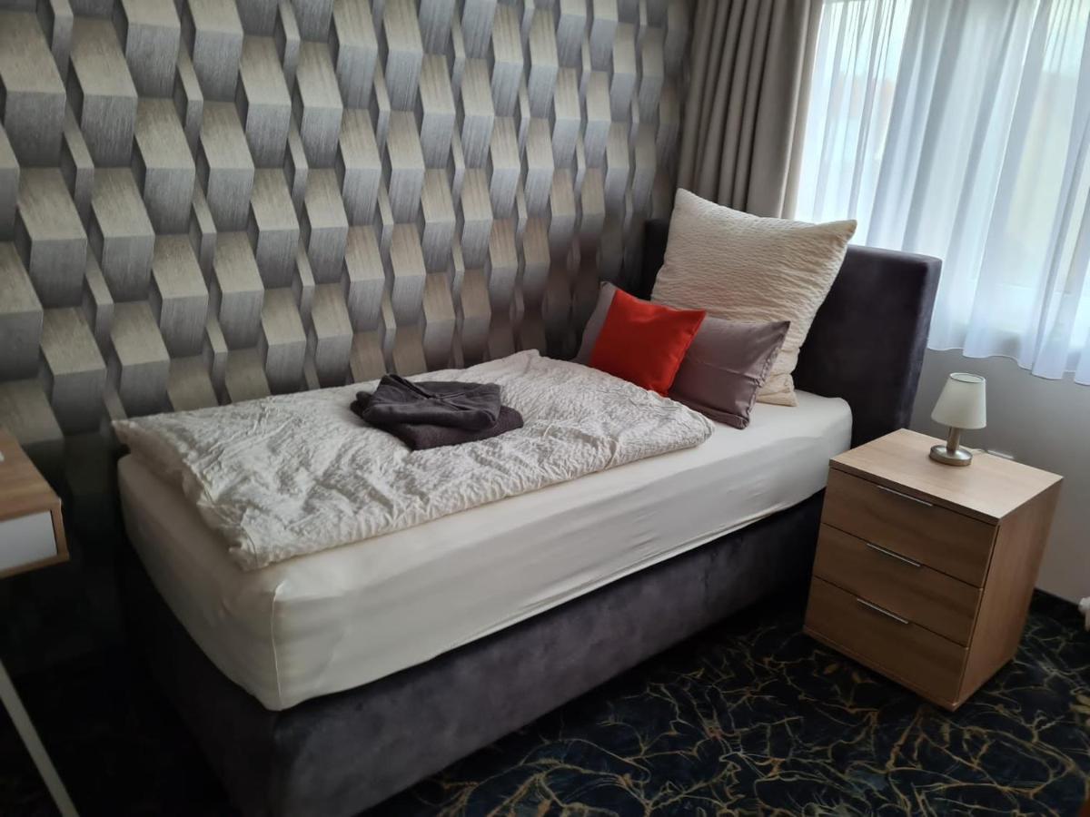 הורן-באד מאינברג Gaestehaus Am Kurpark Hotel Garni מראה חיצוני תמונה
