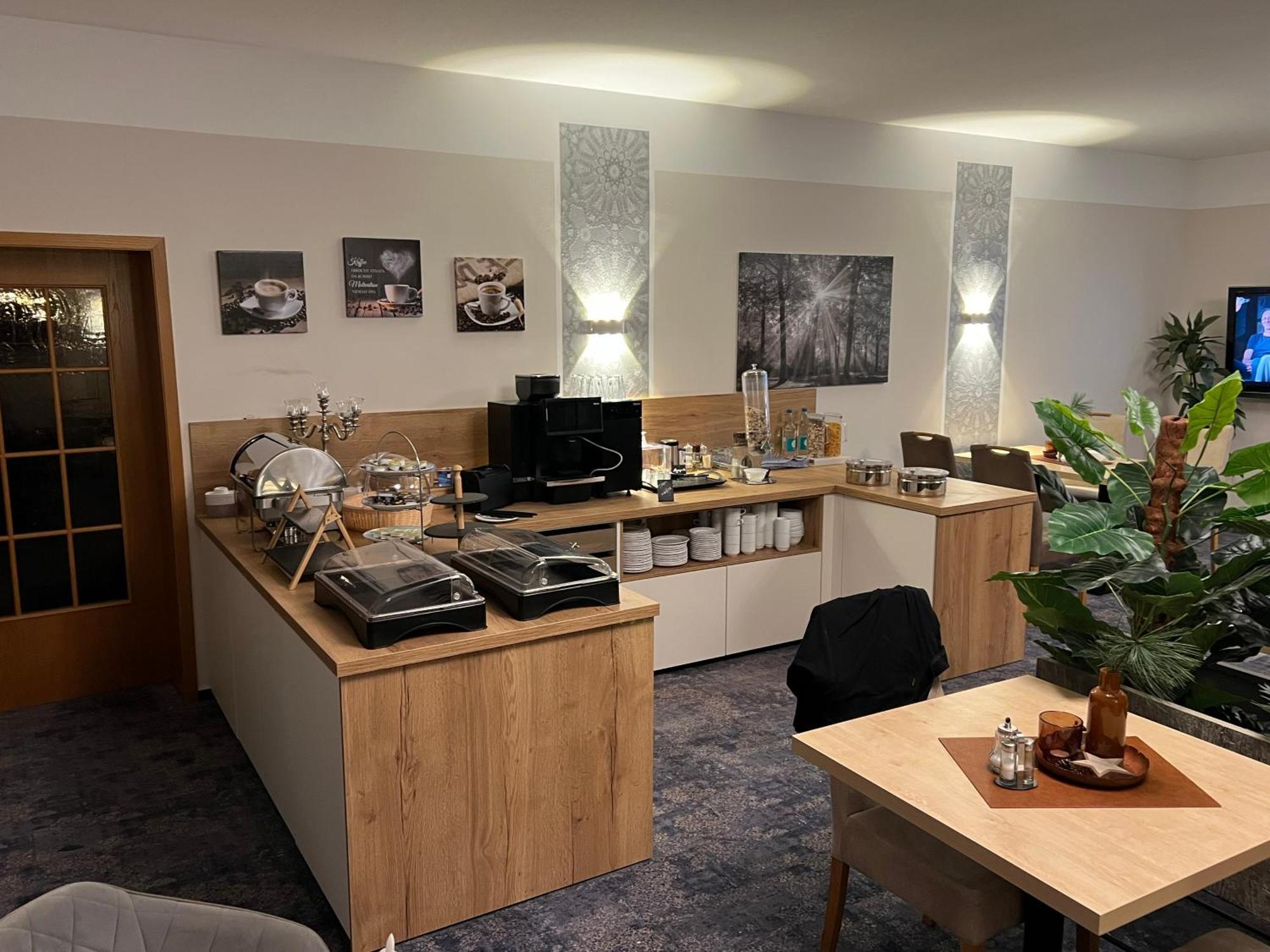 הורן-באד מאינברג Gaestehaus Am Kurpark Hotel Garni מראה חיצוני תמונה