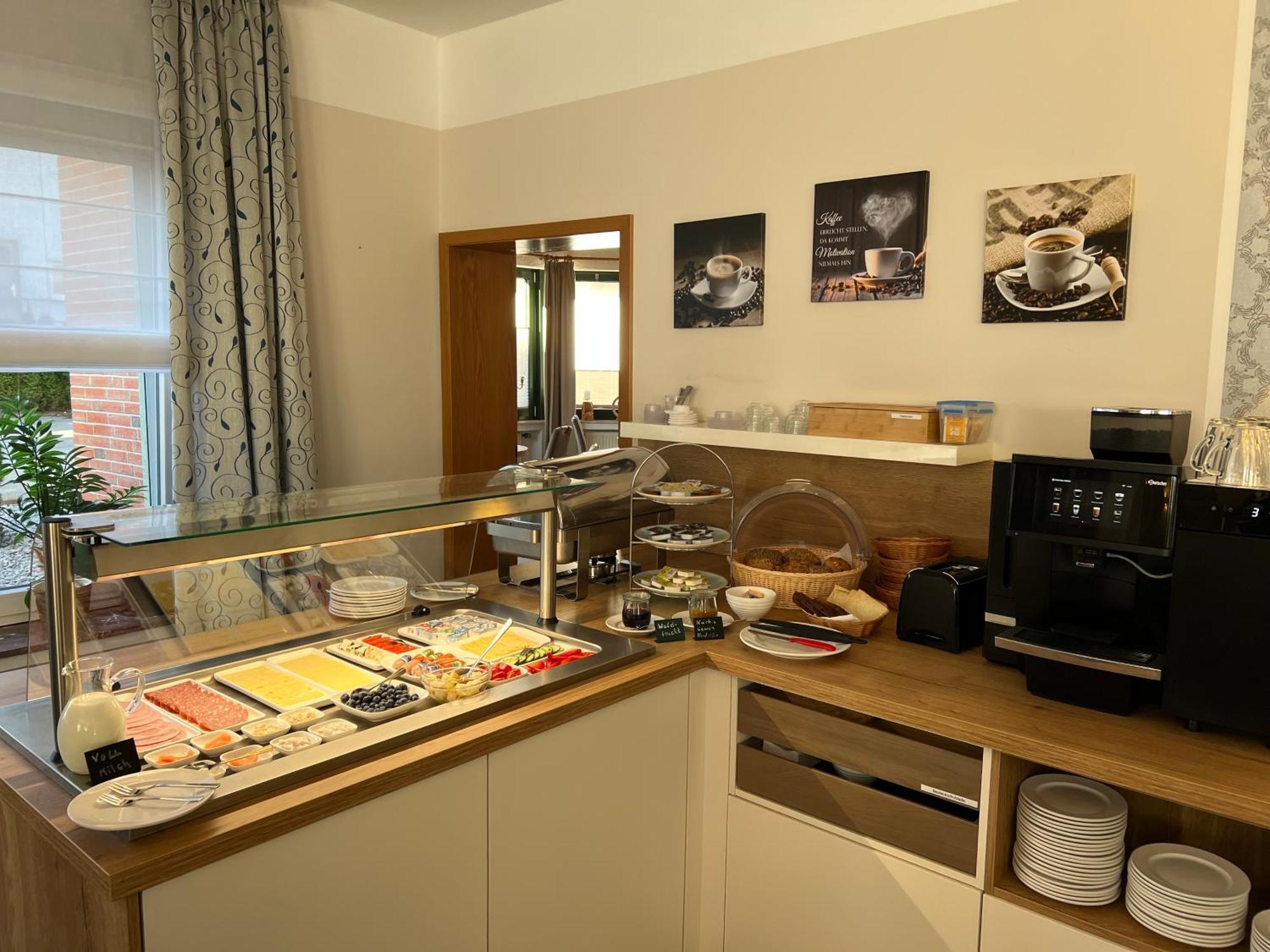 הורן-באד מאינברג Gaestehaus Am Kurpark Hotel Garni מראה חיצוני תמונה
